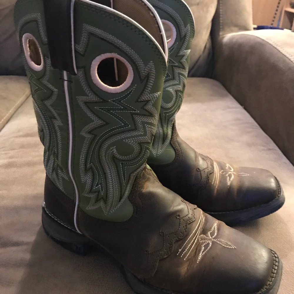 Women’s casual western boots